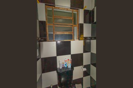 Casa à venda com 100m², 2 quartos e 1 vaga Casa à venda com 100m², 2 quartos e 1 vagaBanheiro da Suíte