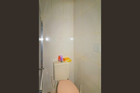 Casa à venda com 100m², 2 quartos e 1 vaga Casa à venda com 100m², 2 quartos e 1 vagaBanheiro