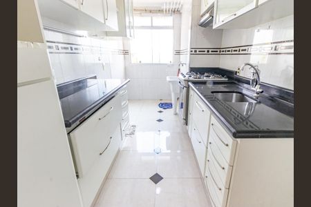 Apartamento à venda com 55m², 2 quartos e 1 vaga Apartamento à venda com 55m², 2 quartos e 1 vagaCozinha