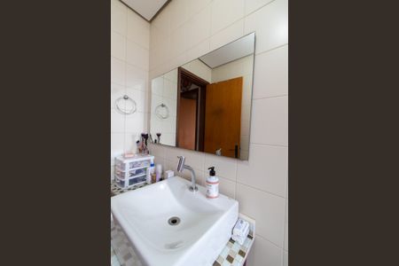 Apartamento à venda com 65m², 2 quartos e 1 vagaBanheiro Social