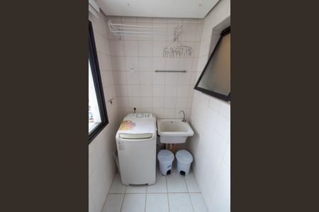 Apartamento à venda com 65m², 2 quartos e 1 vagaÁrea de Serviço