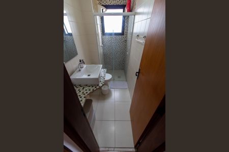 Apartamento à venda com 65m², 2 quartos e 1 vagaBanheiro Social