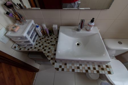 Apartamento à venda com 65m², 2 quartos e 1 vagaBanheiro Social