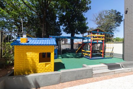 Apartamento à venda com 65m², 2 quartos e 1 vagaÁrea comum - Playground