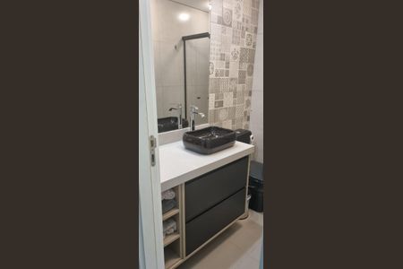 Apartamento à venda com 90m², 3 quartos e 2 vagas Apartamento à venda com 90m², 3 quartos e 2 vagasBanheiro