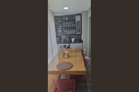 Apartamento à venda com 90m², 3 quartos e 2 vagas Apartamento à venda com 90m², 3 quartos e 2 vagasVaranda