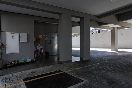 Apartamento para alugar com 51m², 2 quartos e 1 vaga Apartamento para alugar com 51m², 2 quartos e 1 vagaÁrea Comum - Estacionamento