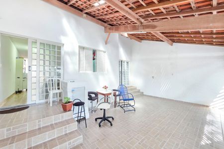 Casa para alugar com 100m², 4 quartos e 2 vagasGaragem