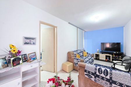 Casa para alugar com 100m², 4 quartos e 2 vagasSala