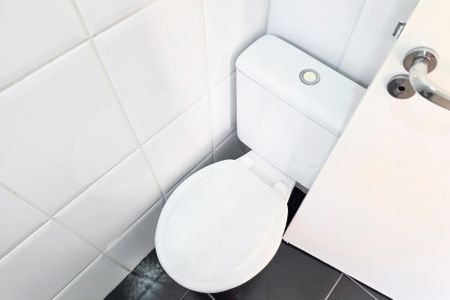 Casa para alugar com 100m², 4 quartos e 2 vagasBanheiro 2