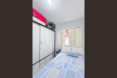 Casa para alugar com 100m², 4 quartos e 2 vagasQuarto