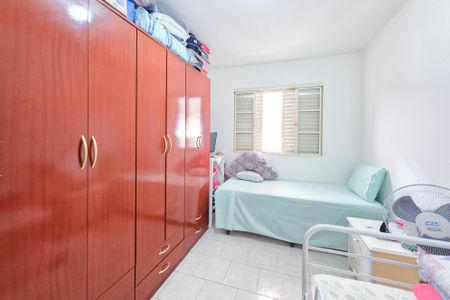 Casa para alugar com 100m², 4 quartos e 2 vagasQuarto 2