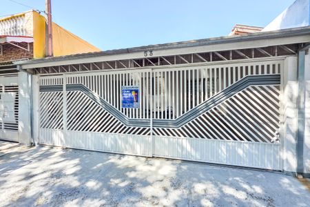 Casa para alugar com 100m², 4 quartos e 2 vagasFachada