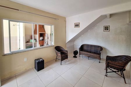 Casa à venda com 190m², 2 quartos e sem vaga Casa à venda com 190m², 2 quartos e sem vagaSala