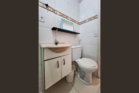 Casa à venda com 190m², 2 quartos e sem vaga Casa à venda com 190m², 2 quartos e sem vagaBanheiro