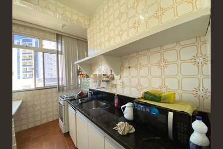 Apartamento para alugar com 75m², 2 quartos e sem vagaCozinha e Área de Serviço