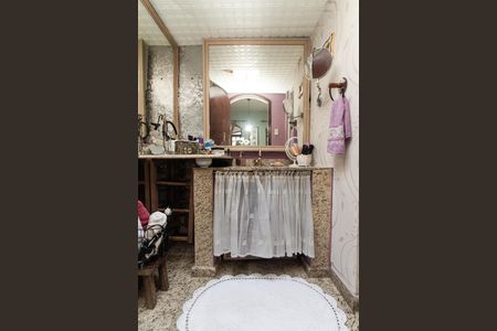 Casa à venda com 286m², 3 quartos e 6 vagas Casa à venda com 286m², 3 quartos e 6 vagasBanheiro