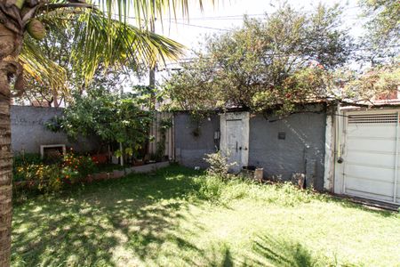 Casa à venda com 286m², 3 quartos e 6 vagas Casa à venda com 286m², 3 quartos e 6 vagasGaragem