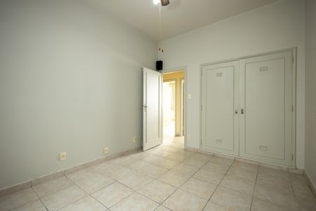 Apartamento para alugar com 119m², 3 quartos e 1 vagaQuarto 1