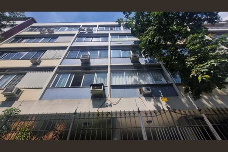 Apartamento para alugar com 119m², 3 quartos e 1 vagaFachada
