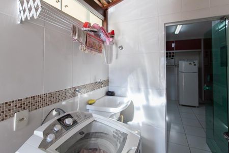 Casa à venda com 138m², 3 quartos e 2 vagasÁrea de Serviço