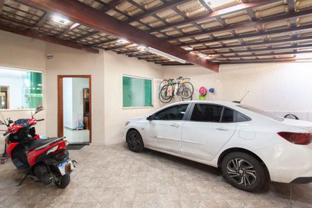 Casa à venda com 138m², 3 quartos e 2 vagasGaragem