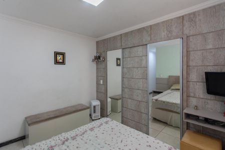 Casa à venda com 138m², 3 quartos e 2 vagasSuíte