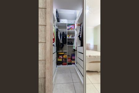 Casa à venda com 138m², 3 quartos e 2 vagasCloset da suíte