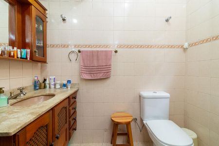 Casa à venda com 125m², 3 quartos e 2 vagasBanheiro 1