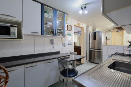 Apartamento à venda com 96m², 3 quartos e 2 vagasCozinha