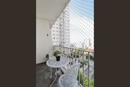 Apartamento à venda com 96m², 3 quartos e 2 vagasVaranda