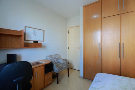 Apartamento à venda com 96m², 3 quartos e 2 vagasQuarto 2