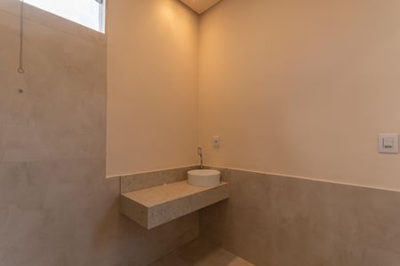 Casa à venda com 108m², 3 quartos e 3 vagas Casa à venda com 108m², 3 quartos e 3 vagasBanheiro Suíte