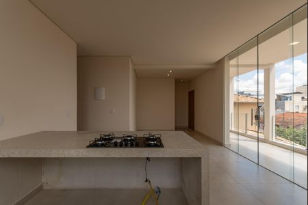 Casa à venda com 108m², 3 quartos e 3 vagas Casa à venda com 108m², 3 quartos e 3 vagasCozinha