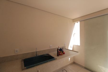 Casa à venda com 130m², 3 quartos e 3 vagasÁrea de Serviço