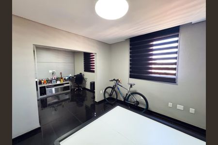 Apartamento para alugar com 300m², 4 quartos e 2 vagasQuarto
