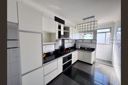 Apartamento para alugar com 300m², 4 quartos e 2 vagasCozinha