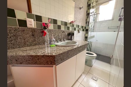 Apartamento para alugar com 300m², 4 quartos e 2 vagasBanheiro