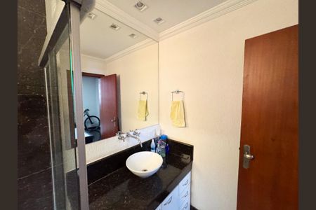 Apartamento para alugar com 300m², 4 quartos e 2 vagasBanheiro