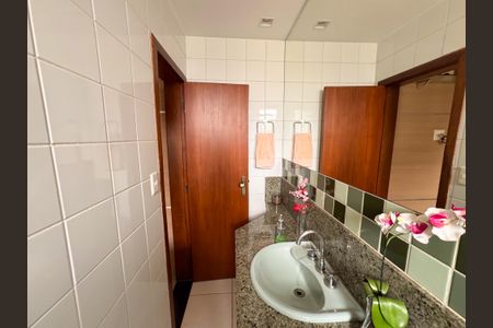 Apartamento para alugar com 300m², 4 quartos e 2 vagasBanheiro