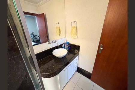 Apartamento para alugar com 300m², 4 quartos e 2 vagasBanheiro