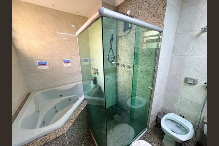 Apartamento para alugar com 300m², 4 quartos e 2 vagasBanheiro