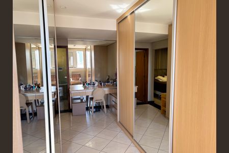 Apartamento para alugar com 300m², 4 quartos e 2 vagasCloset