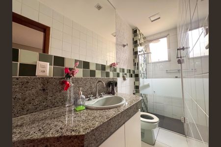 Apartamento para alugar com 300m², 4 quartos e 2 vagasBanheiro