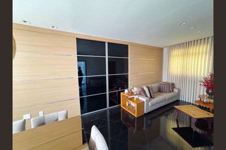 Apartamento para alugar com 300m², 4 quartos e 2 vagasSala