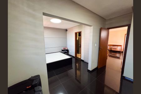 Apartamento para alugar com 300m², 4 quartos e 2 vagasQuarto
