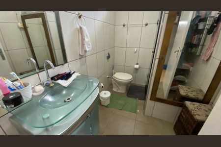 Casa à venda com 426m², 8 quartos e 2 vagas Casa à venda com 426m², 8 quartos e 2 vagasCasa 2 - Banheiro