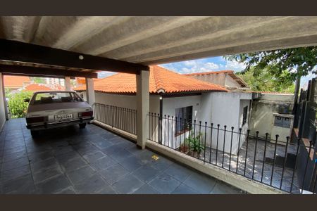 Casa à venda com 426m², 8 quartos e 2 vagas Casa à venda com 426m², 8 quartos e 2 vagasGaragem