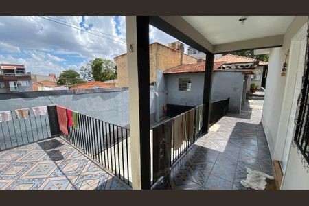 Casa à venda com 426m², 8 quartos e 2 vagas Casa à venda com 426m², 8 quartos e 2 vagasQuintal