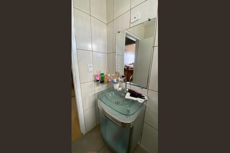 Casa à venda com 426m², 8 quartos e 2 vagas Casa à venda com 426m², 8 quartos e 2 vagasCasa 2 - Banheiro